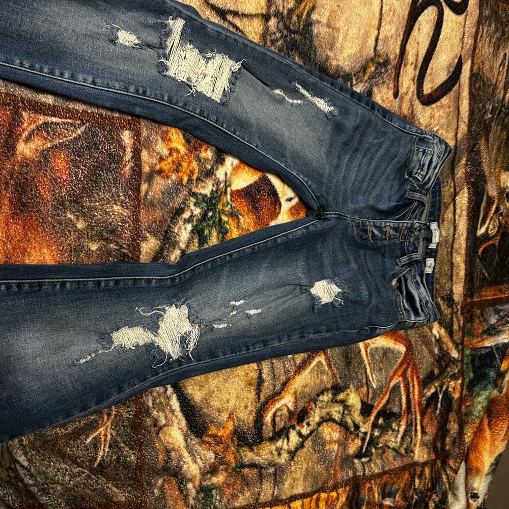 Kan kan size 28 wore 4 to 5 times perfect condition